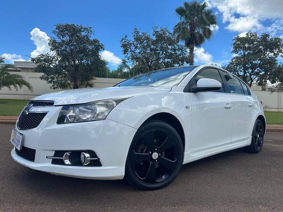 CHEVROLET CRUZE 1.8 LT 16V FLEX 4P AUTOMÁTICO CHEVROLET CRUZE 1.8 LT 16V FLEX 4P AUTOMÁTICO